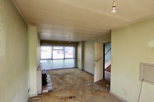 Lounge- click for photo gallery